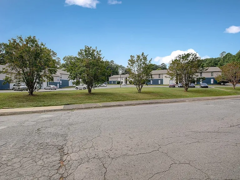 Westbridge Apartments
