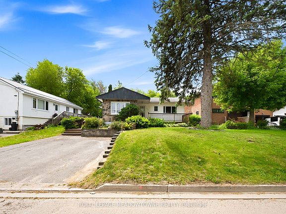 4th image of 209 Cliff Rd