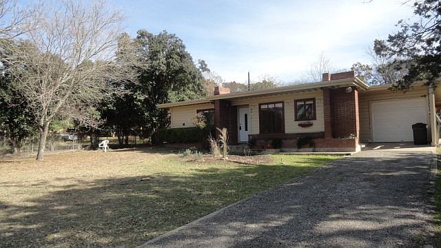 1st image of 429 W East Ln