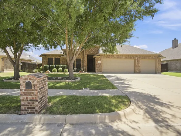 5610 Paradise Dr, Midlothian, TX 76065