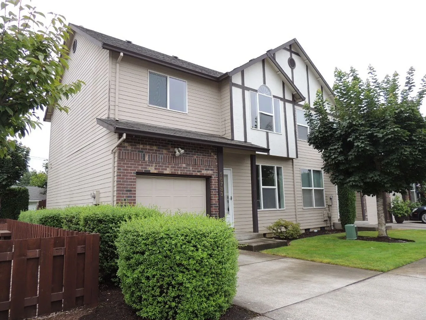 Move-In Special 1/2 Off First Month's Rent! Charming 3-Bedroom End-Unit Townhome With Attached Ga... — Photo 1