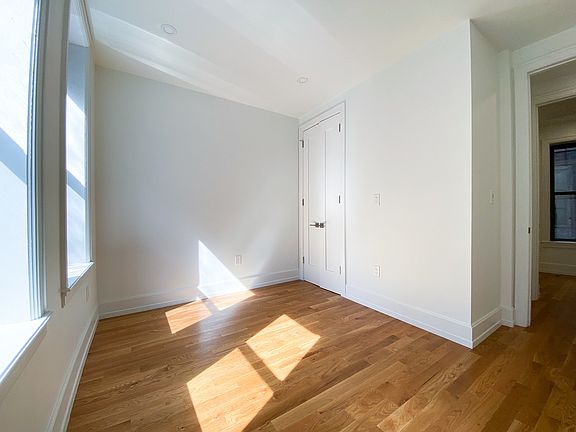 4th image of 471 W 125th St #1