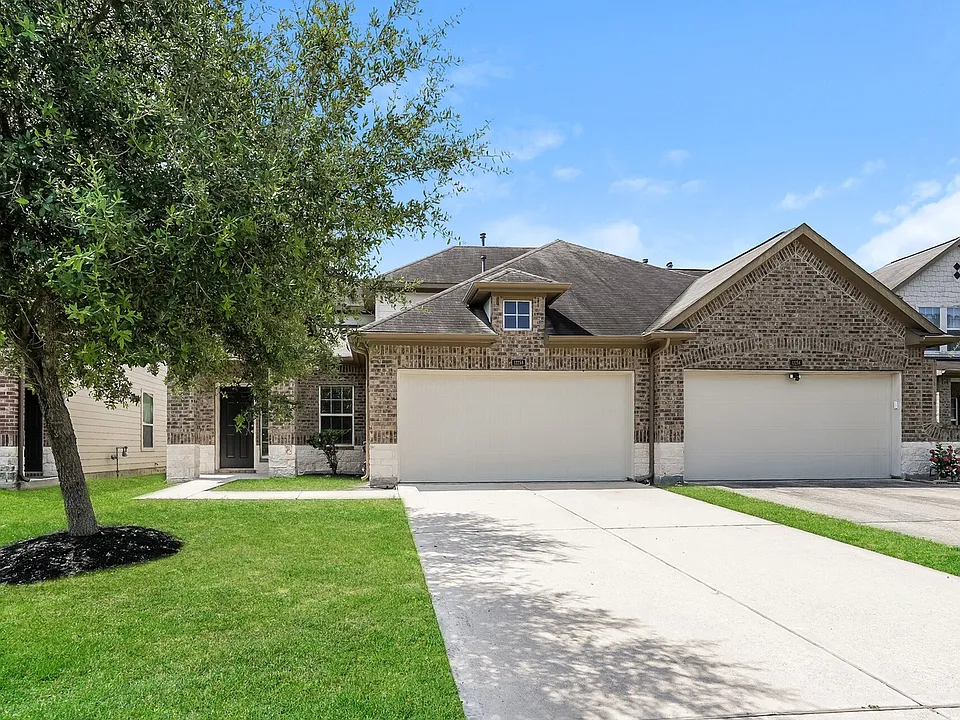 12258 Gemma Ln