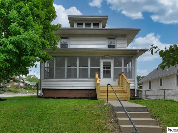 4201 Mayberry St, Omaha, NE 68105