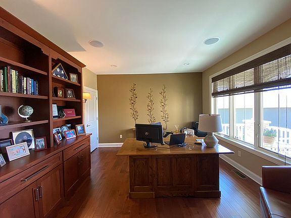 Office with view!