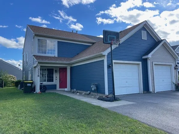 3218 Impressions Dr, Lake In The Hills, IL 60156