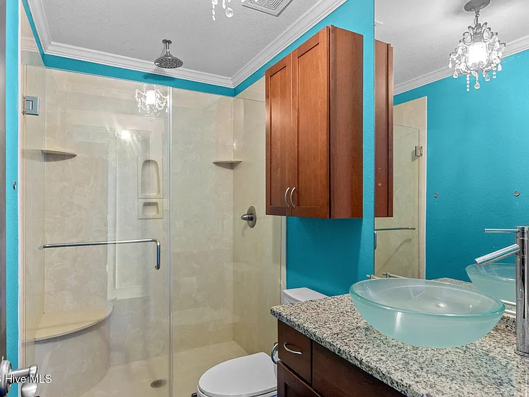 8711 Plantation Dr #302 — Photo 41