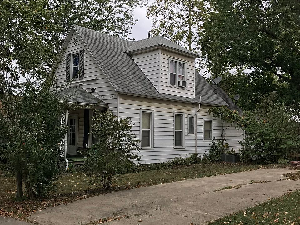 2nd image of 123 E Marvin St