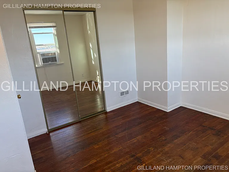 318 NW 15th St #318 — Photo 35