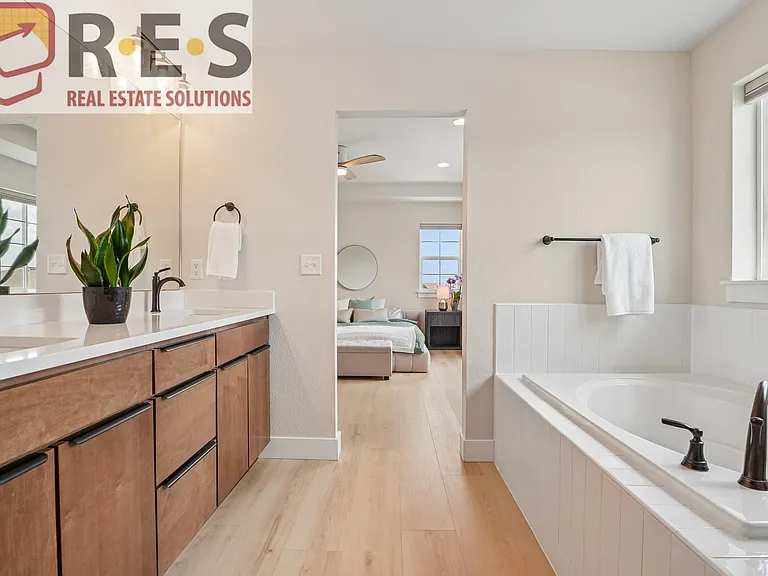 7319 S Yantley Way — Photo 5