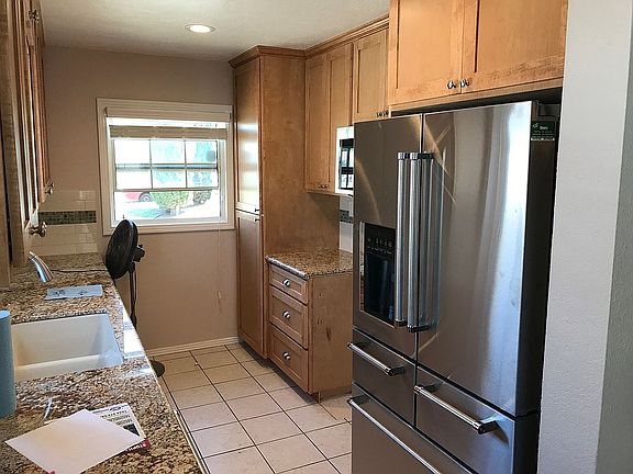 3rd image of 386 Fordyce St