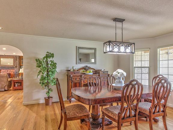 4th image of 85 McCary Dr
