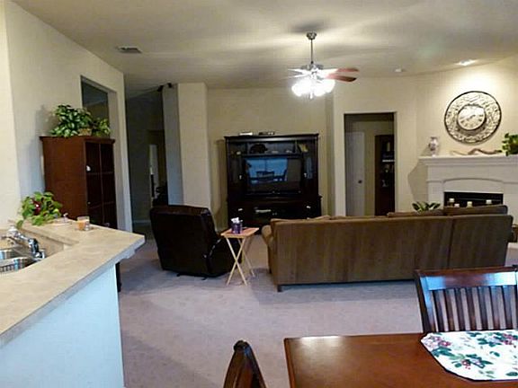4th image of 209 Parakeet Dr