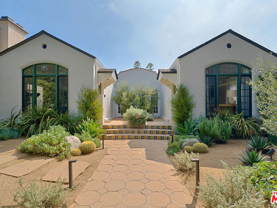 1st image of 1020 N La Jolla Ave