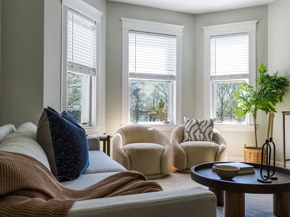 83 Farragut Rd #1, South Boston, MA 02127