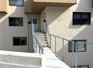 355 Bay Village Dr, Rochester, NY 14609