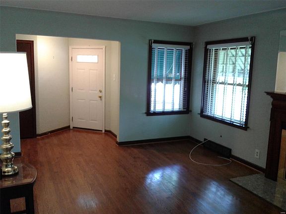 5th image of 6771 Devonshire Ave