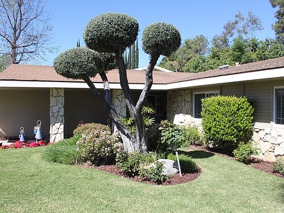 2nd image of 24713 Eilat St