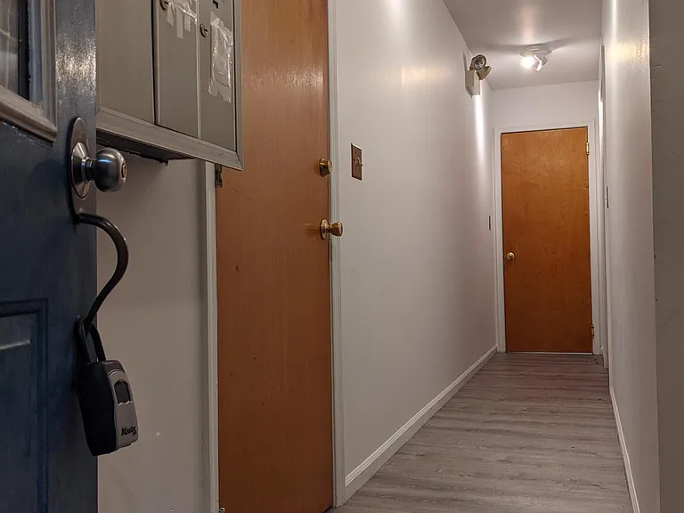 75 Webster Ave #1 — Photo 14