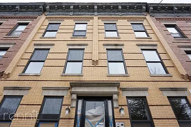 Rented by Rennit Inc.