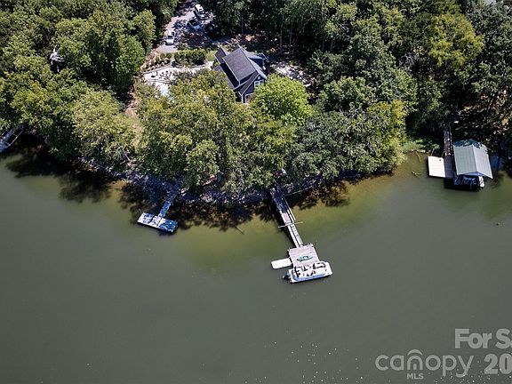3rd image of 486 Willow Cove Rd