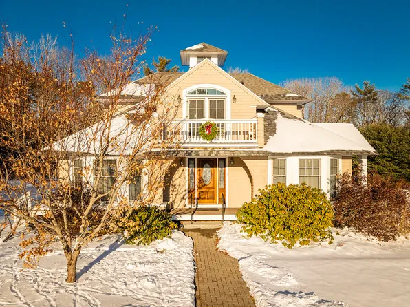 25 Slab City Road, Lincolnville, ME 04849