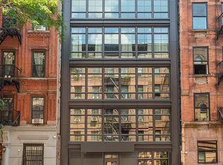 324 E 93rd St, New York, NY 10128