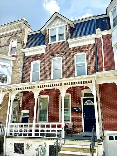 1410 W Turner St Photo 1