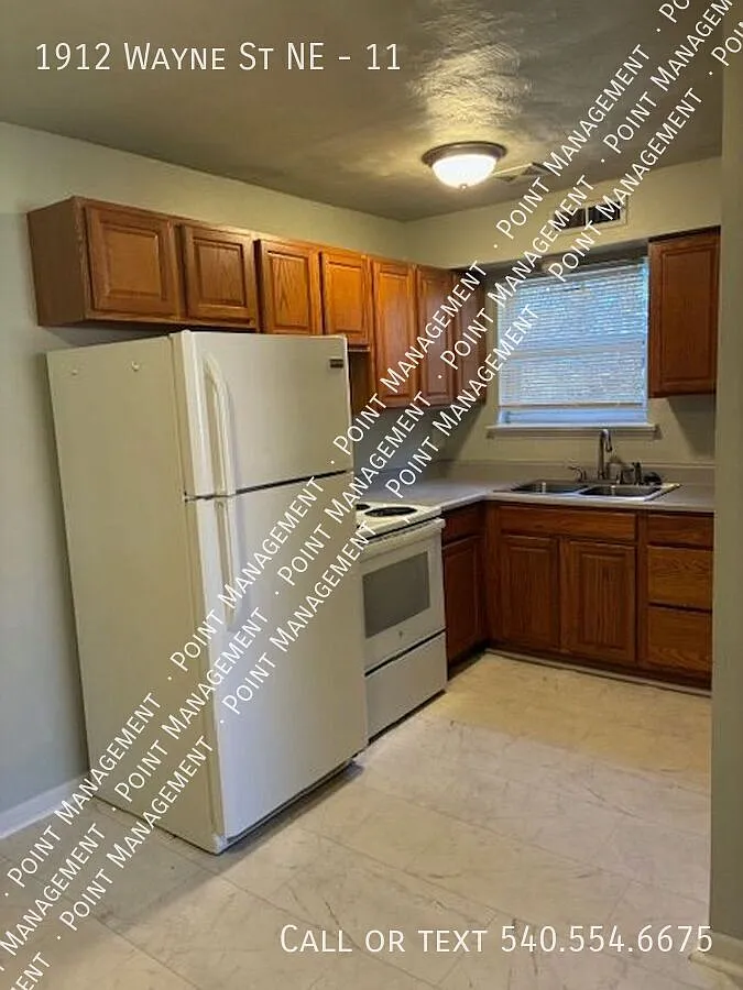 Top Floor Updated 2 Bed 1 Bath — Photo 2