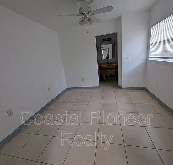 3721 N Whittier St — Photo 57