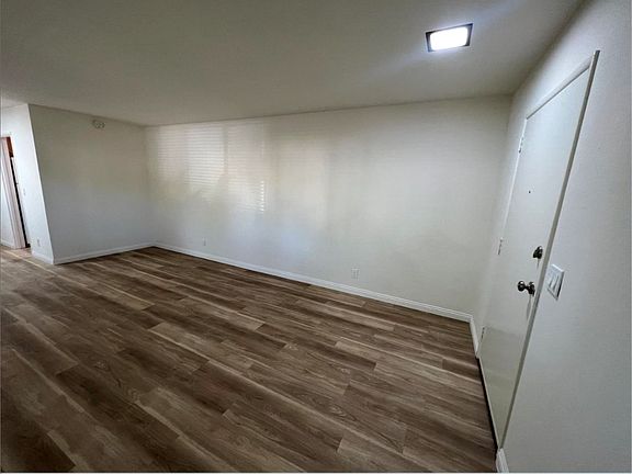 2nd image of 303 W Arrellaga St #1
