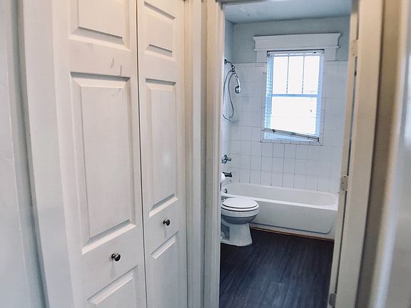 5th image of 505 NW 27th St APT 201