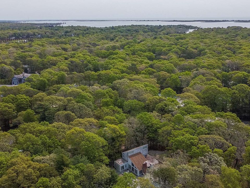 20 Midhampton Avenue, Quogue, NY 11959 Zillow