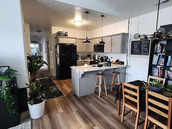 5th image of 1807 W Eaglewood Dr Unit 304