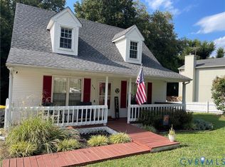 318 Bull Run Dr, Hopewell, VA 23860