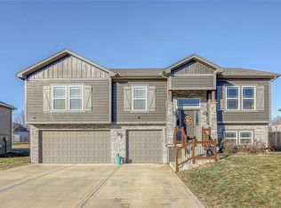 304 Black Jack Dr, Lone Jack, MO 64070