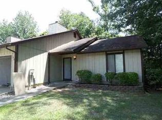 19 Walnut Dr, Jacksonville, NC 28546
