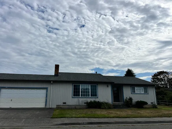 3000 Kenwood Dr, Fortuna, CA 95540