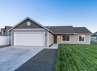 448 Cardinal Pl, Umatilla, OR 97882