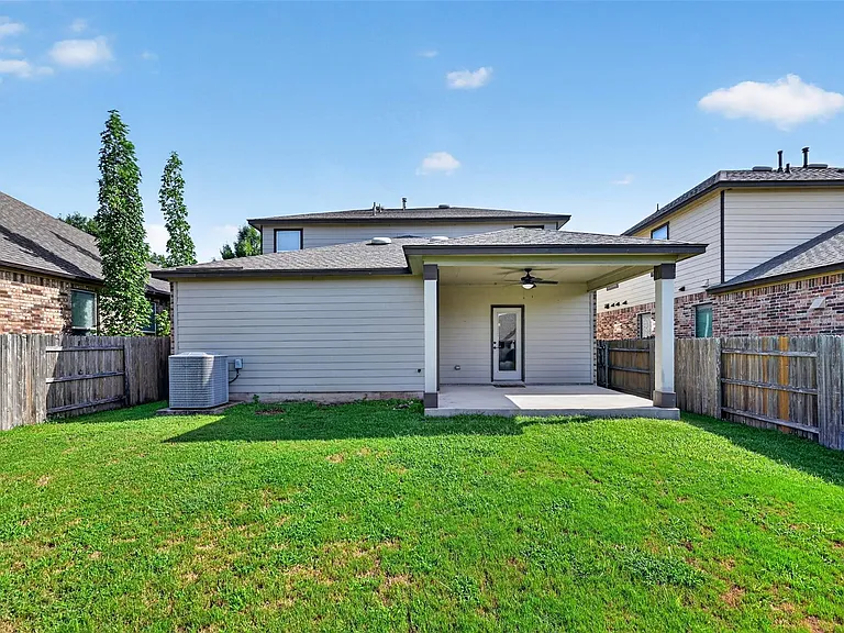 1049 Clove Hitch Rd — Photo 33
