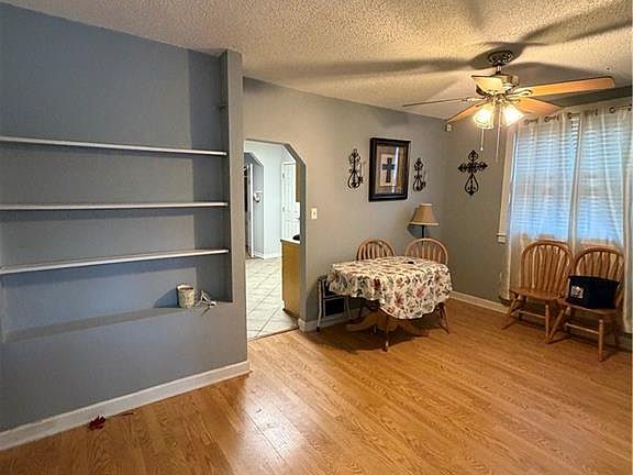 2nd image of 624 Teddy Ave