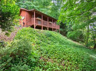 370 Buckeye Access Rd, Swannanoa, NC 28778