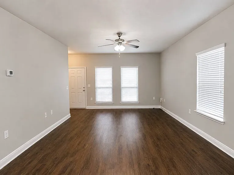 3674 Hawks Landing Cir — Photo 5