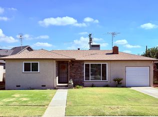 29 N Woodworth Ave, Clovis, CA 93612