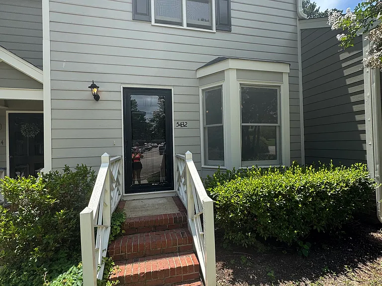 5432 Sharpe Dr — Photo 9