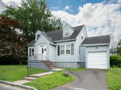 237 Ledgeside Avenue, Waterbury, CT, 06708