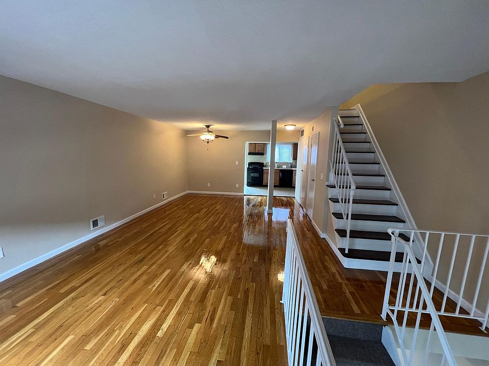 1st image of 30 Russek Dr #3