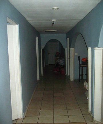 3rd image of 5543 Roman Cir