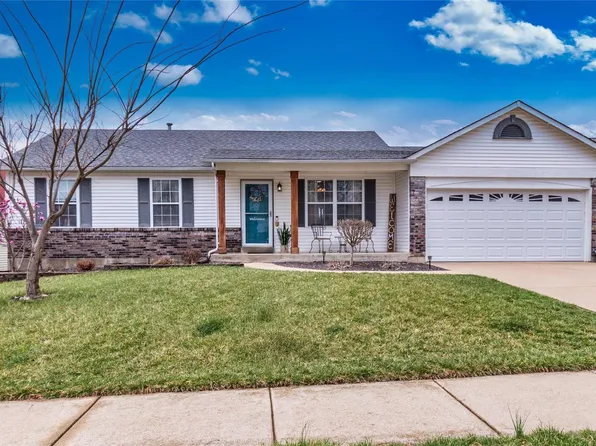 271 Cherrywood Parc Dr, O'Fallon, MO 63368