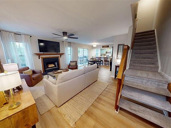 2nd image of 4407 Segovia Ct